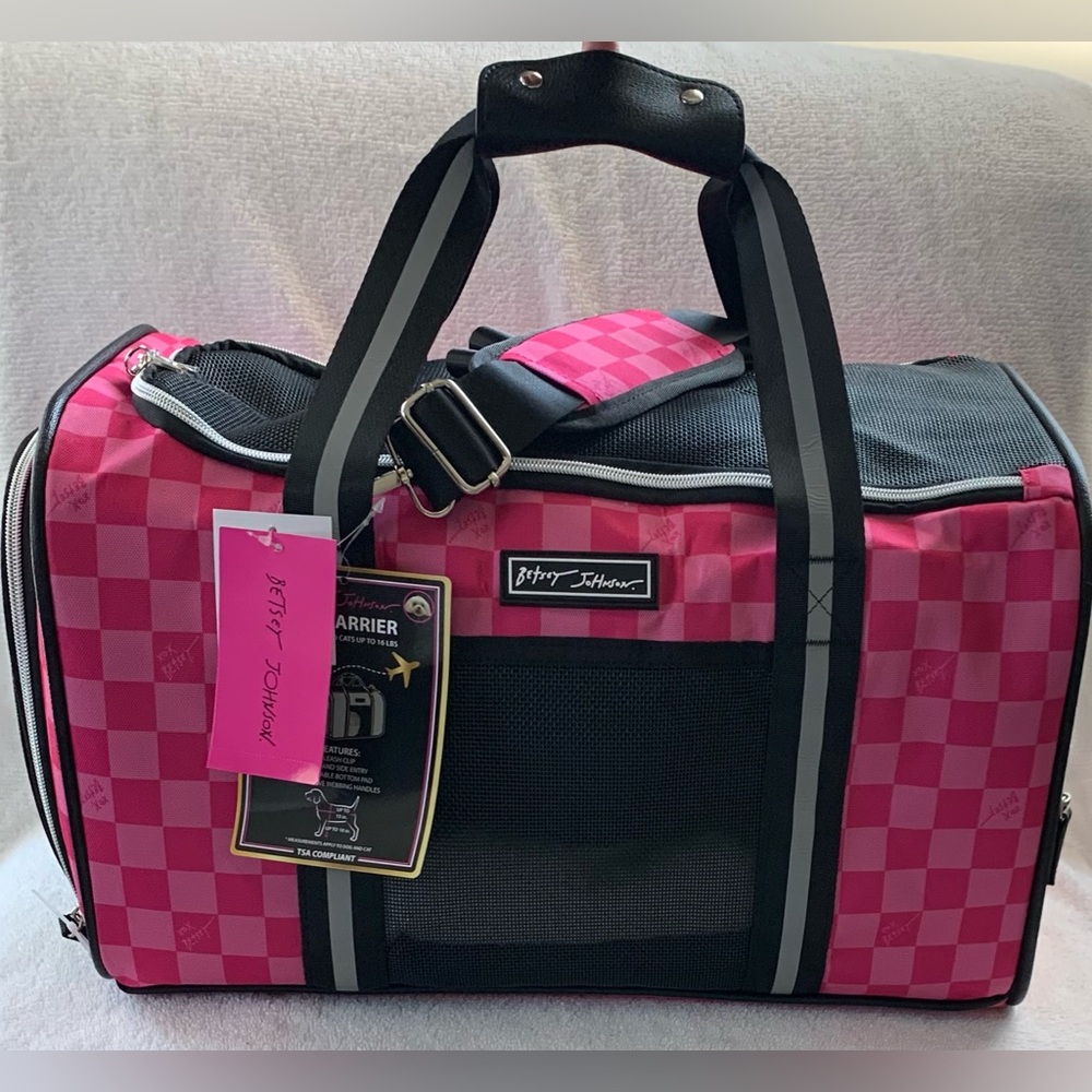SALE - Betsey Johnson Pink Checks Pet Carrier for Small Pets - Picture 11 of 11